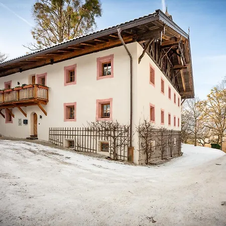 Apartmán Schloss Friedberg Retreat - Wohnen Am Schloss *